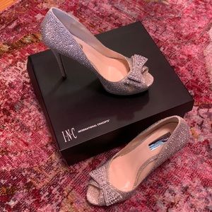 INC International Concepts peep toe rhinestone shoes size 8